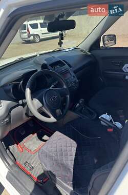 Внедорожник / Кроссовер Kia Soul 2011 в 