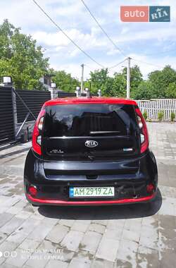 Позашляховик / Кросовер Kia Soul 2014 в 