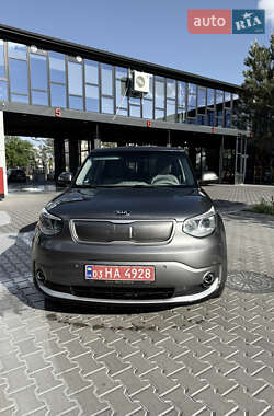 Позашляховик / Кросовер Kia Soul 2016 в Рівному