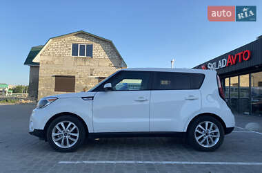 Внедорожник / Кроссовер Kia Soul 2016 в 
