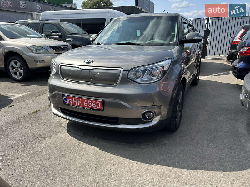 Внедорожник / Кроссовер Kia Soul 2016 в Киеве