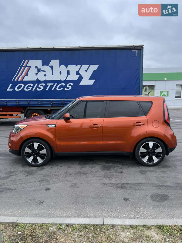 Внедорожник / Кроссовер Kia Soul 2017 в Ровно