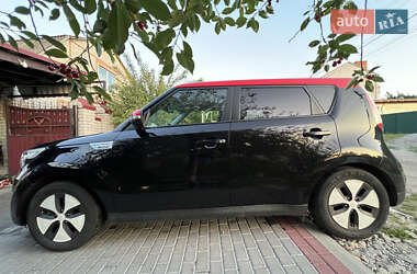 Позашляховик / Кросовер Kia Soul 2015 в 