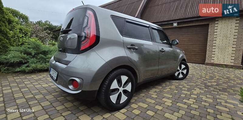 Внедорожник / Кроссовер Kia Soul 2017 в Житомире фото 8 Внедорожник / Кроссовер Kia Soul 2017 в Житомире