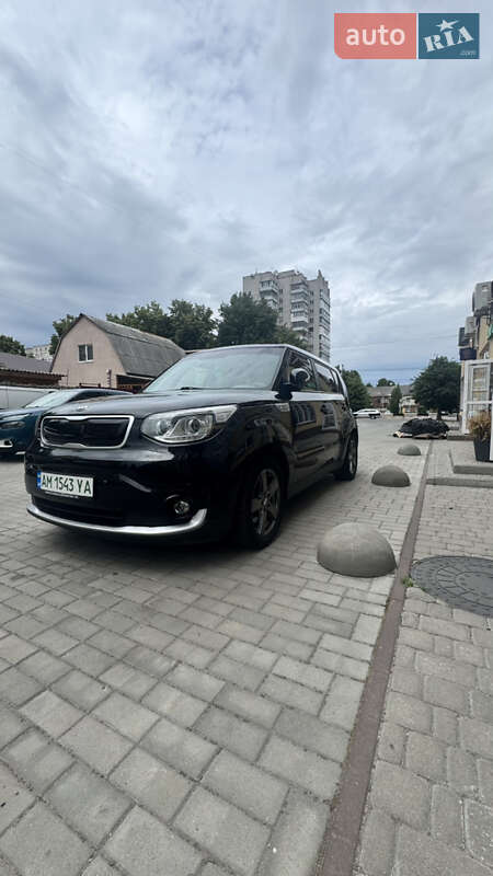 Внедорожник / Кроссовер Kia Soul 2015 в Житомире фото 2 Внедорожник / Кроссовер Kia Soul 2015 в Житомире