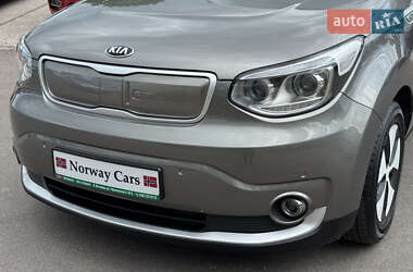 Внедорожник / Кроссовер Kia Soul 2017 в Житомире