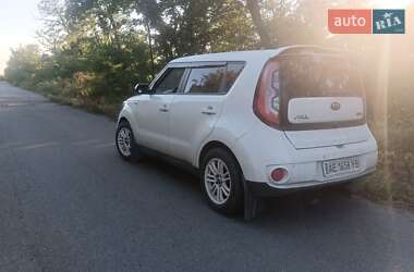Внедорожник / Кроссовер Kia Soul 2015 в Верхнеднепровске