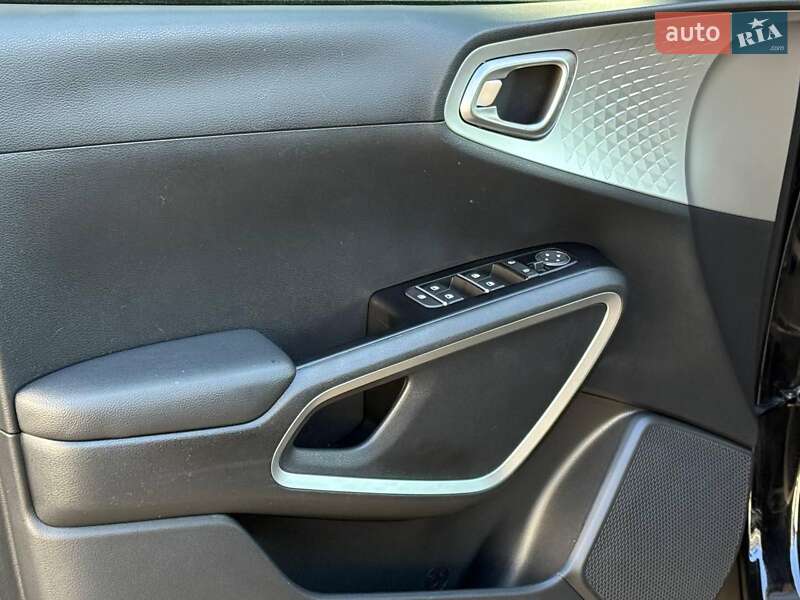 Внедорожник / Кроссовер Kia Soul 2022 в Одессе