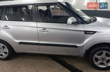 Позашляховик / Кросовер Kia Soul 2011 в Києві