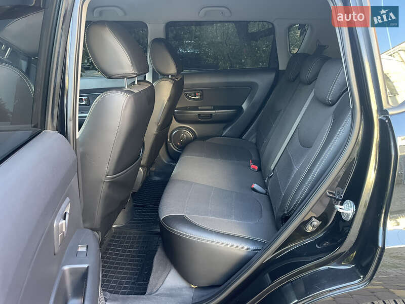 Позашляховик / Кросовер Kia Soul 2010 в Харкові фото 27 Позашляховик / Кросовер Kia Soul 2010 в Харкові