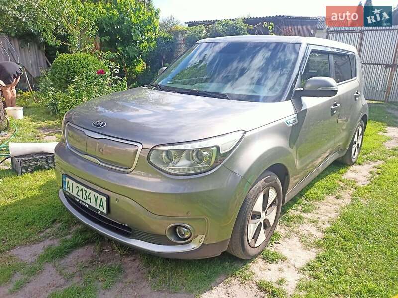Внедорожник / Кроссовер Kia Soul 2014 в Киеве фото Внедорожник / Кроссовер Kia Soul 2014 в Киеве