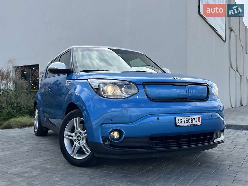 Внедорожник / Кроссовер Kia Soul 2015 в Луцке