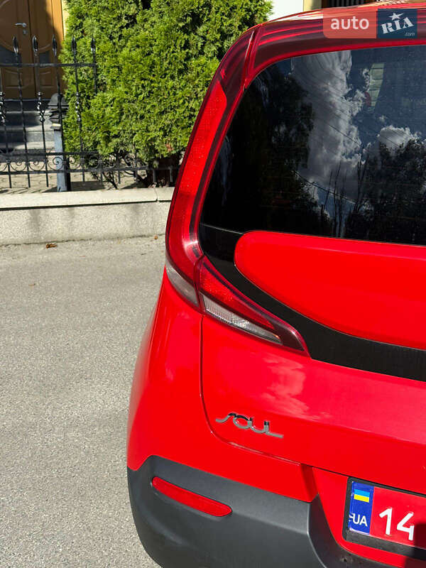 Позашляховик / Кросовер Kia Soul 2020 в Чернівцях