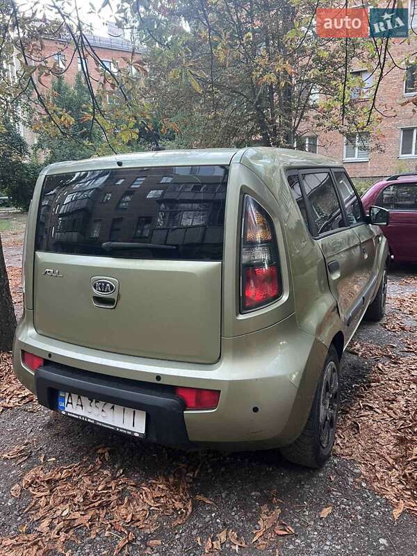 Позашляховик / Кросовер Kia Soul 2009 в Черкасах