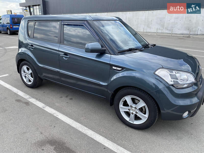 Внедорожник / Кроссовер Kia Soul 2010 в Ирпене