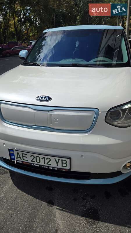 Позашляховик / Кросовер Kia Soul 2014 в Дніпрі