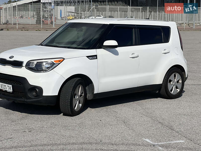 Позашляховик / Кросовер Kia Soul 2016 в Львові