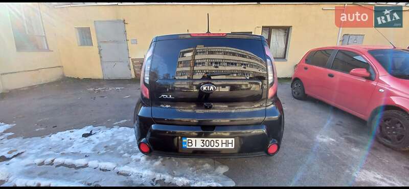 Внедорожник / Кроссовер Kia Soul 2015 в Кременчуге фото 11 Внедорожник / Кроссовер Kia Soul 2015 в Кременчуге