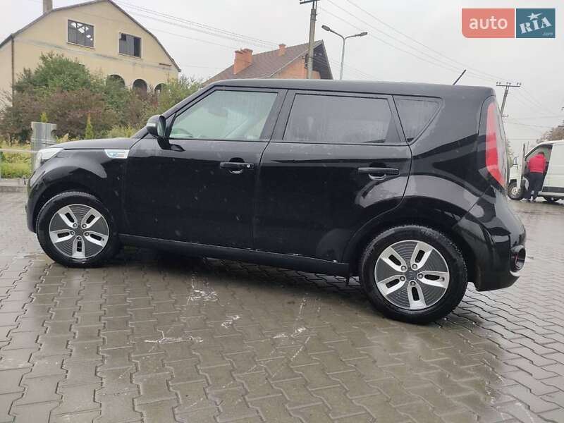 Позашляховик / Кросовер Kia Soul 2017 в Львові