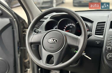 Внедорожник / Кроссовер Kia Soul 2011 в 
