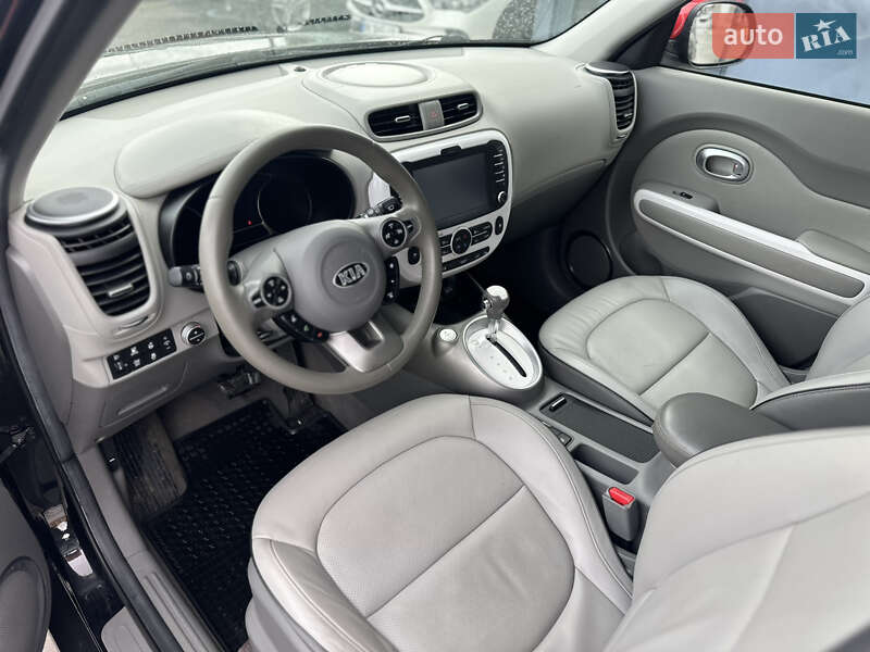 Внедорожник / Кроссовер Kia Soul 2015 в Ровно