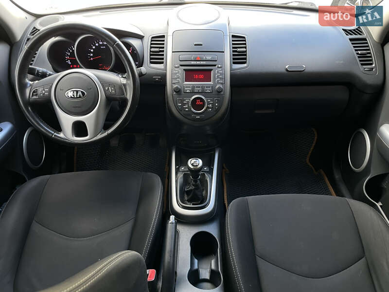 Позашляховик / Кросовер Kia Soul 2012 в Одесі