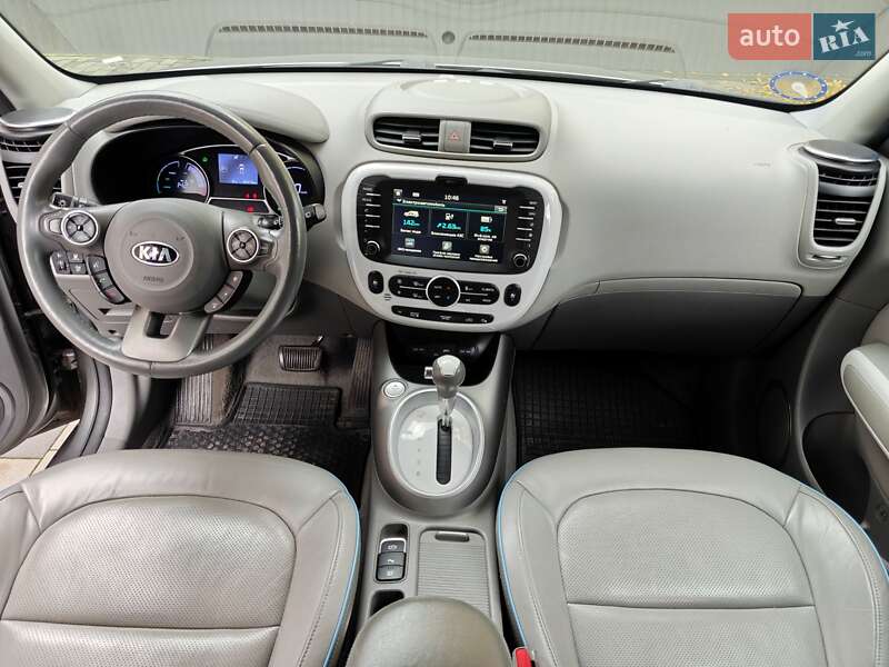 Внедорожник / Кроссовер Kia Soul 2015 в Ивано-Франковске