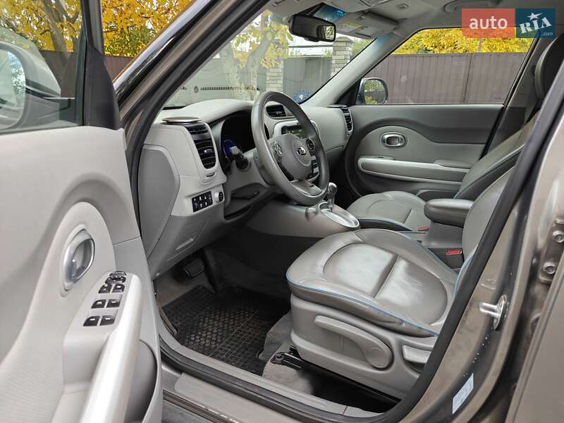 Внедорожник / Кроссовер Kia Soul 2015 в Ивано-Франковске