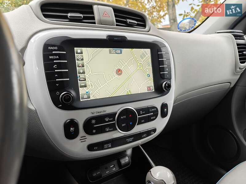 Внедорожник / Кроссовер Kia Soul 2015 в Ивано-Франковске