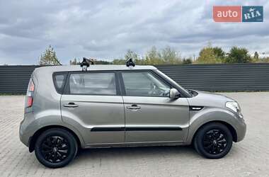 Внедорожник / Кроссовер Kia Soul 2011 в 