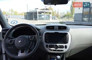 Внедорожник / Кроссовер Kia Soul 2015 в 