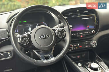 Позашляховик / Кросовер Kia Soul 2020 в  фото 29 Позашляховик / Кросовер Kia Soul 2020 в