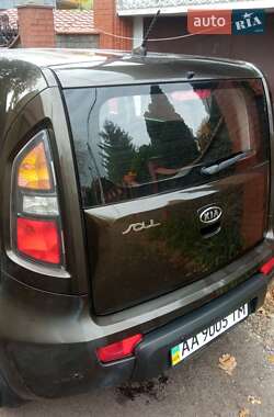 Внедорожник / Кроссовер Kia Soul 2011 в 