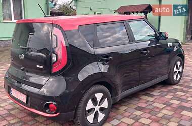 Позашляховик / Кросовер Kia Soul 2016 в 