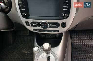Позашляховик / Кросовер Kia Soul 2016 в 