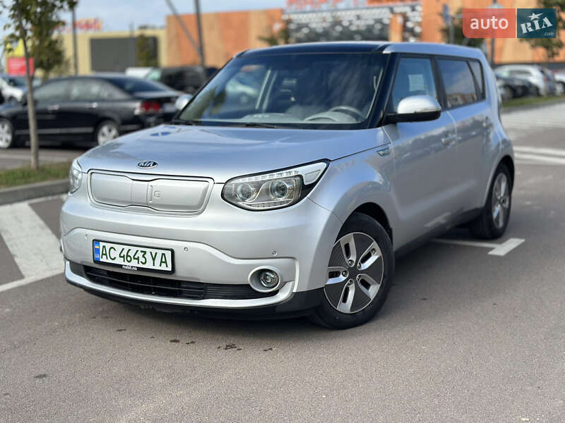 Внедорожник / Кроссовер Kia Soul 2017 в Ровно фото 2 Внедорожник / Кроссовер Kia Soul 2017 в Ровно