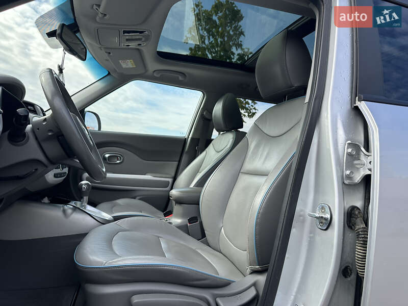 Внедорожник / Кроссовер Kia Soul 2017 в Ровно фото 27 Внедорожник / Кроссовер Kia Soul 2017 в Ровно
