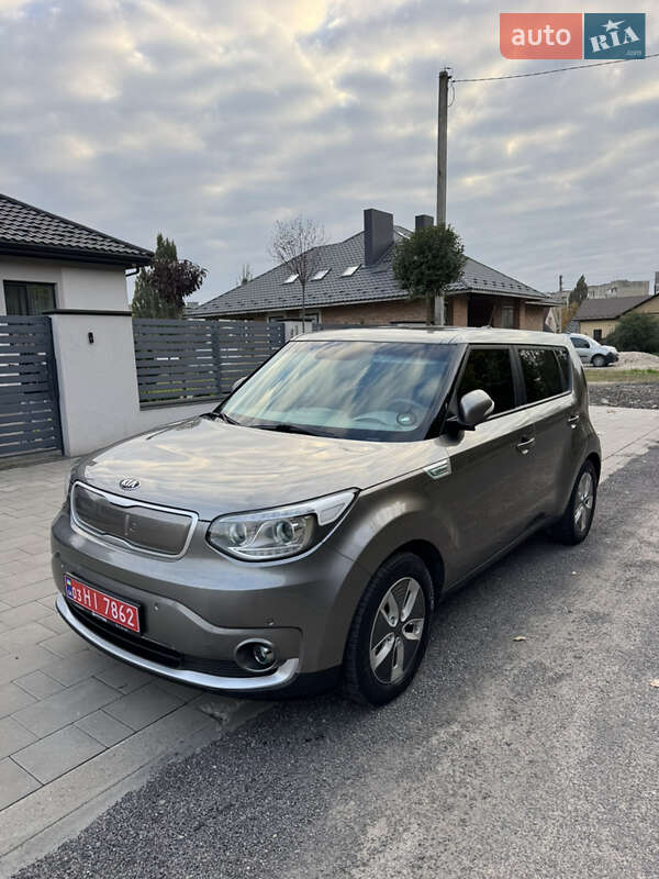 Позашляховик / Кросовер Kia Soul 2019 в Луцьку фото 3 Позашляховик / Кросовер Kia Soul 2019 в Луцьку