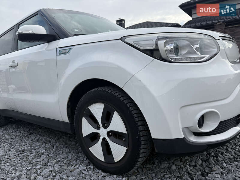 Внедорожник / Кроссовер Kia Soul 2015 в Ровно