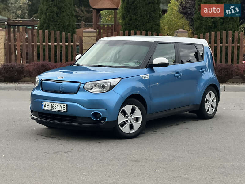 Внедорожник / Кроссовер Kia Soul 2015 в Днепре фото 2 Внедорожник / Кроссовер Kia Soul 2015 в Днепре