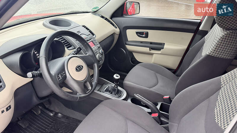 Позашляховик / Кросовер Kia Soul 2009 в Житомирі фото 24 Позашляховик / Кросовер Kia Soul 2009 в Житомирі