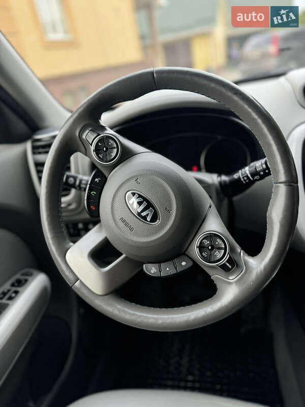 Внедорожник / Кроссовер Kia Soul 2016 в Ровно фото 11 Внедорожник / Кроссовер Kia Soul 2016 в Ровно