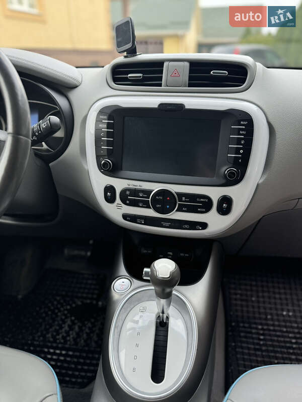 Внедорожник / Кроссовер Kia Soul 2016 в Ровно фото 14 Внедорожник / Кроссовер Kia Soul 2016 в Ровно