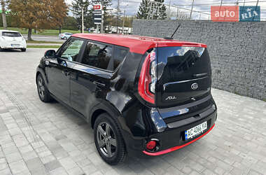 Внедорожник / Кроссовер Kia Soul 2018 в 
