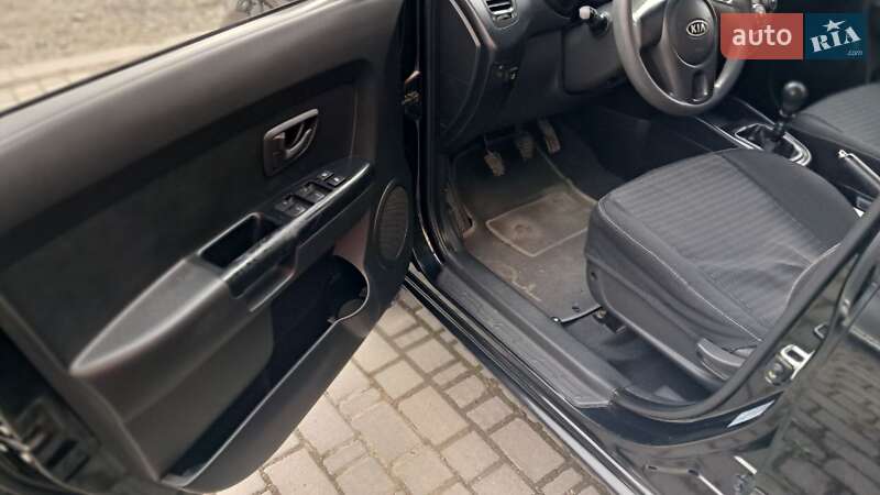 Внедорожник / Кроссовер Kia Soul 2011 в Ивано-Франковске фото 3 Внедорожник / Кроссовер Kia Soul 2011 в Ивано-Франковске