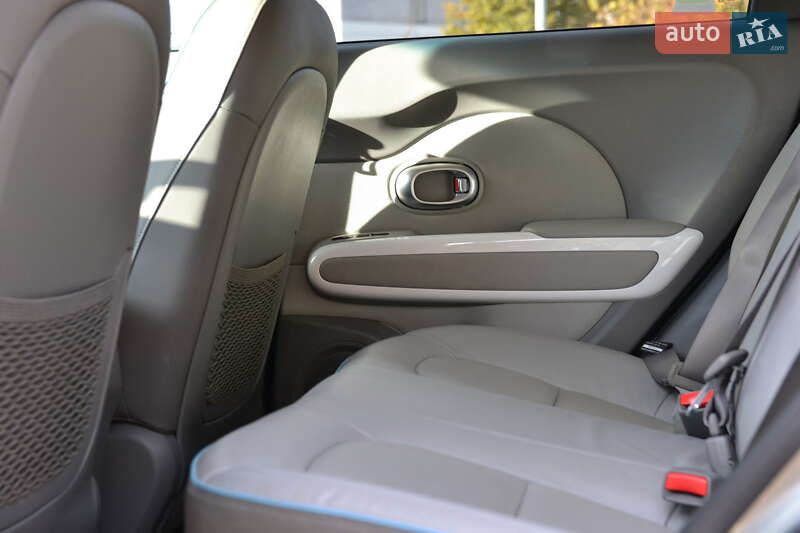 Внедорожник / Кроссовер Kia Soul 2015 в Луцке фото 19 Внедорожник / Кроссовер Kia Soul 2015 в Луцке