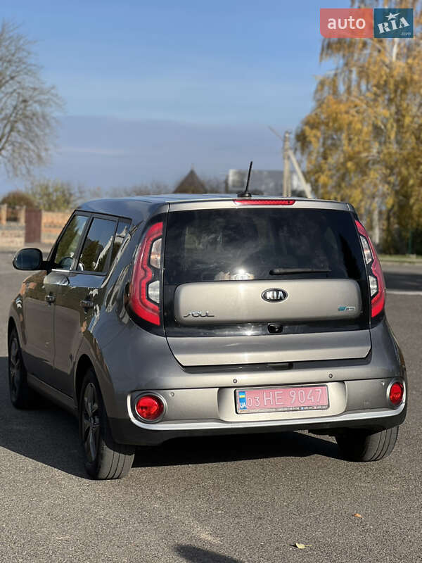 Внедорожник / Кроссовер Kia Soul 2016 в Владимире фото 8 Внедорожник / Кроссовер Kia Soul 2016 в Владимире