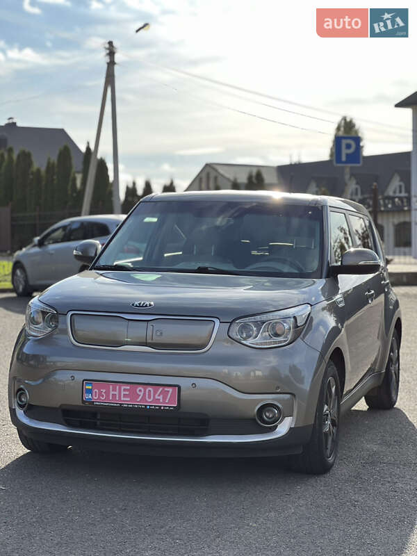 Внедорожник / Кроссовер Kia Soul 2016 в Владимире фото 15 Внедорожник / Кроссовер Kia Soul 2016 в Владимире