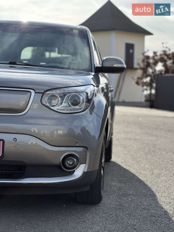 Внедорожник / Кроссовер Kia Soul 2016 в Владимире фото 17 Внедорожник / Кроссовер Kia Soul 2016 в Владимире