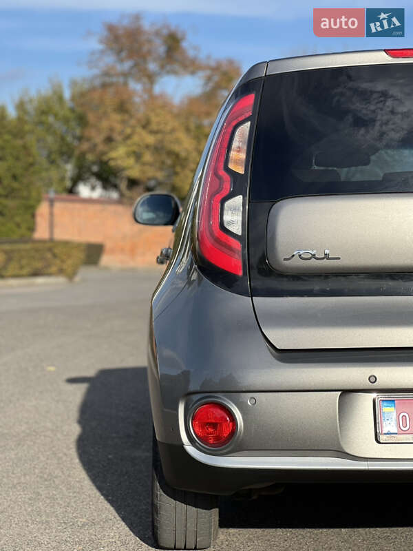 Внедорожник / Кроссовер Kia Soul 2016 в Владимире фото 22 Внедорожник / Кроссовер Kia Soul 2016 в Владимире